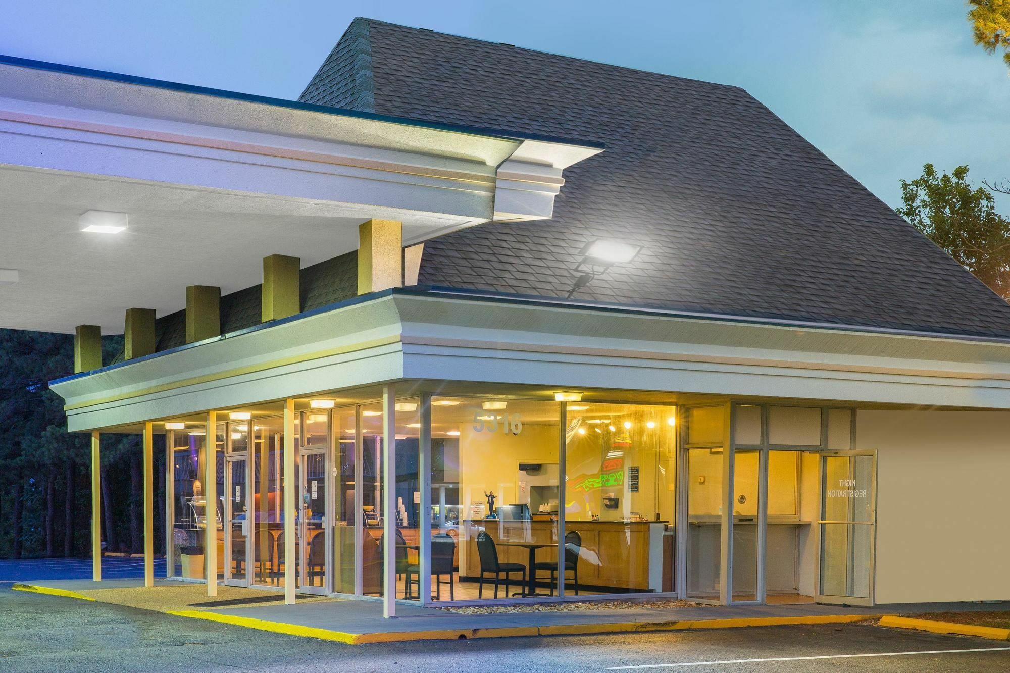 Garden Inn Fredricksburg South Fredericksburg Exterior foto